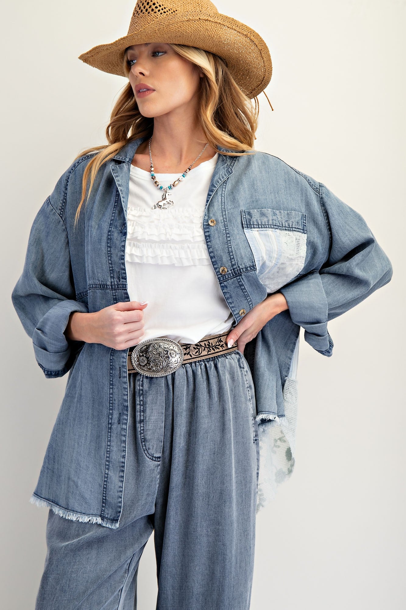 Curvy Chase the sun Shirt