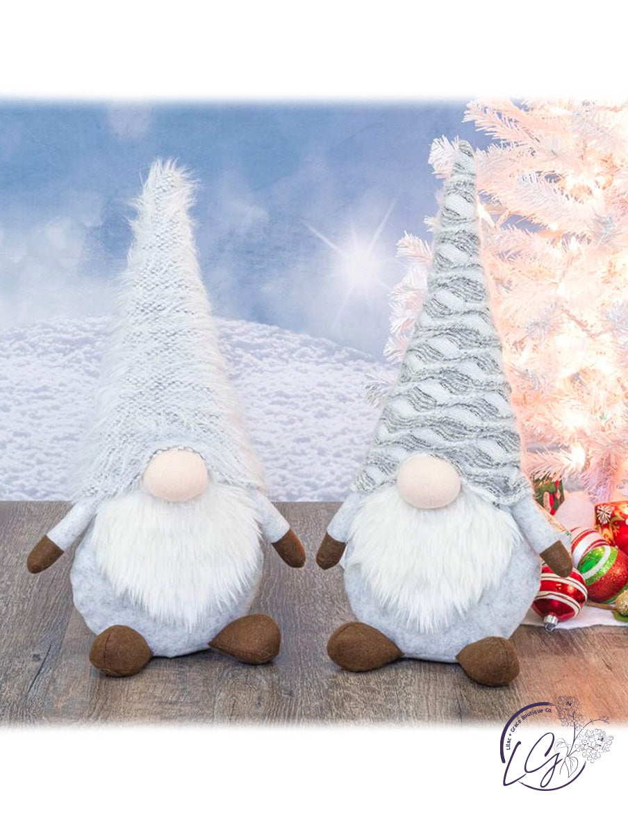 Snow Dust Gnome Sittter